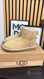 Ugg mini