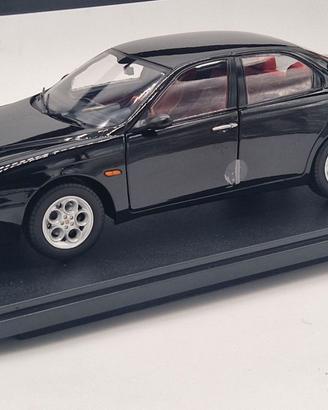 Modellino ALFA ROMEO 156 nera - Mitica - 1/18