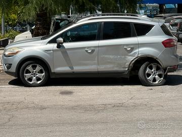 Auto Ford Kuga