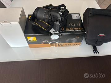 Macchina fotografica nikon D3100