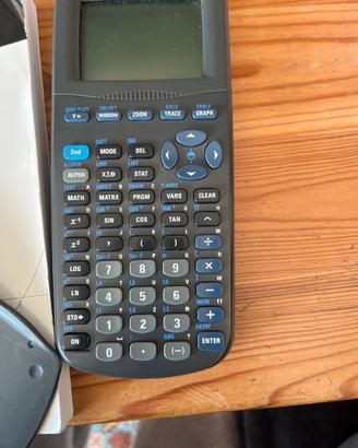 Calcolatore grafico Texas Instruments TI 82