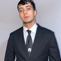 Aiuto cameriere in ristorante