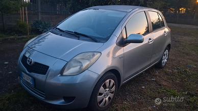 Toyota Yaris 1400 D SOL 90 CV