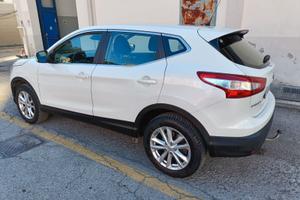 Nissan quasquai 1600cc 130 cv 4x4 gancio traino