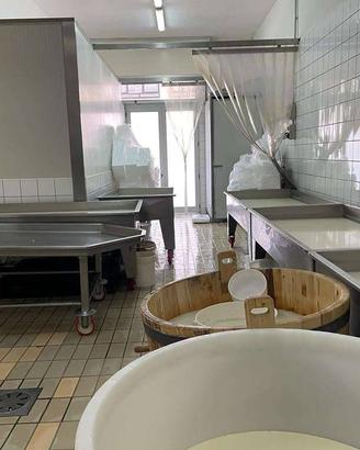 Immobile di 170 m² con 2 locali a Mondragone