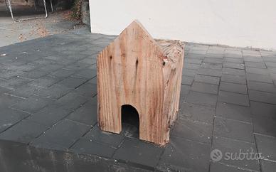 Casetta legno vintage giardino