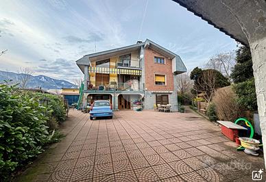 4 LOCALI A VAL DELLA TORRE