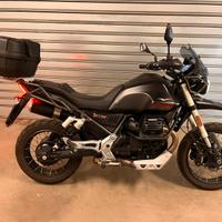 Moto Guzzi V85TT Centenario - 2021