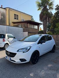 Opel Corsa 1.2 5 porte Black Edition