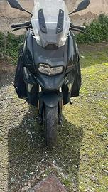 BMW C400X