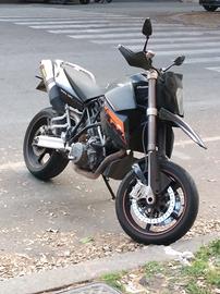 Ktm 990 sm anno 2008 unico proprietario 51000 km