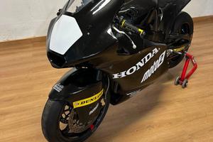 Honda CBR 600 RR moto2
