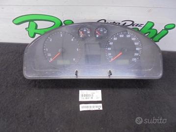 QUADRO STRUMENTI PER VW T5 2.5 TDI 2006