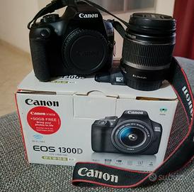 Canon 1300D con obiettivo 18-55 stabilizzato