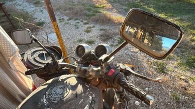 Suzuki Inazuma GSX 750 con documenti o per ricambi