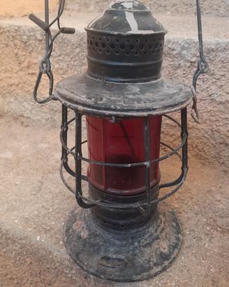 lampada antica ferroviaria rossa anni 40