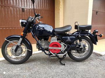 Moto Guzzi Nuovo Falcone