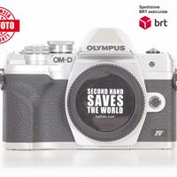 Olympus OM-D E-M10 IV