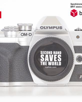 Olympus OM-D E-M10 IV