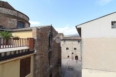 5 LOCALI A TERAMO