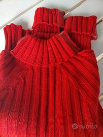 Maglia rossa a collo alto