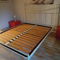 Letto matrimoniale in ferro