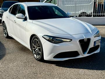 Alfa Romeo Giulia 2.2 Turbodiesel 150 CV AT8 Super