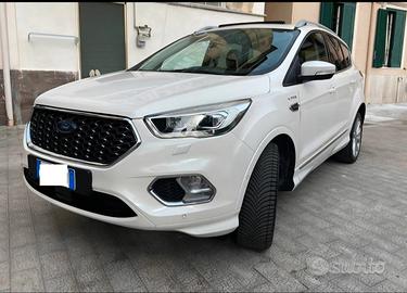 Ford Kuga Vignale 2.0 180 cv 4x4 tetto