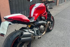 Ducati monster 821