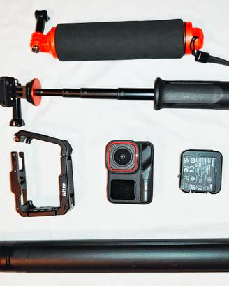 Insta360 Ace Pro 2 + Batteria Extra + Gabbia e Acc