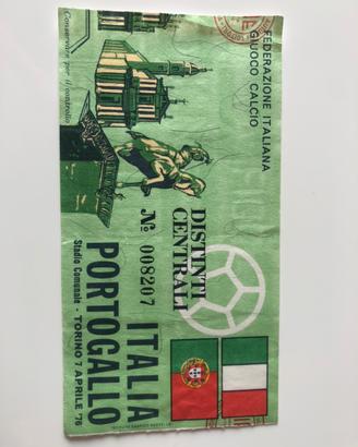 Calcio Biglietto RARO Italia Portogallo 1976