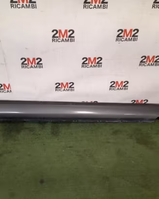 SOTTOPORTA DESTRO MERCEDES Classe E W124 A12469024