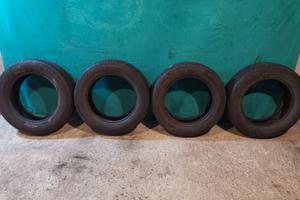 4 gomme estive 185/65r15 Kuhmo al 85%