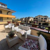 Appartamento 4 vani, terrazzo e box auto