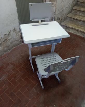 TAVOLO CON  SEDIA PER BAMBINI