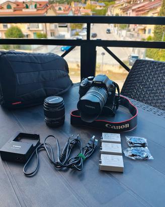 Canon 550D 18/55 + 18/200 + battery grip + borsa