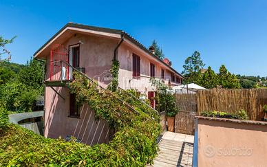 PAVAROLO: BILOCALE con TERRAZZO, GIARDINO E POSTO