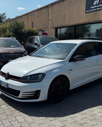Volkswagen Golf GTI Performance 2.0 TSI DSG 3p. Bl