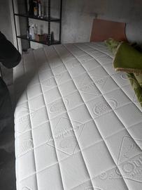 Materasso matrimoniale marca materassi &materassi 