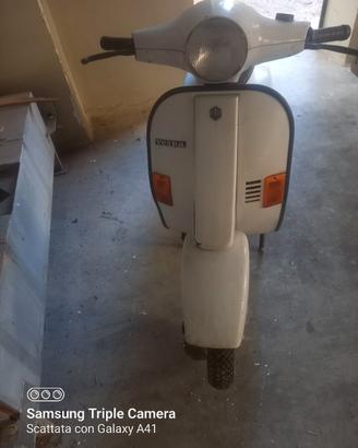 vespa Pk50  bianca vista e piaciuta