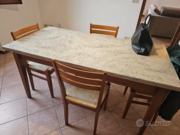 tavolo cucina con sedie