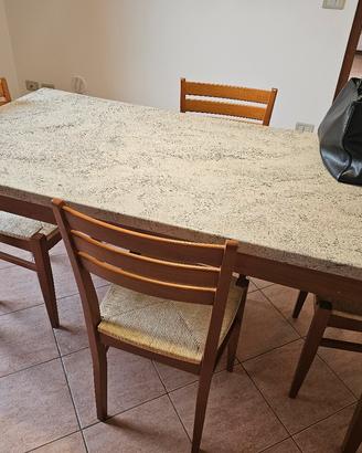 tavolo cucina con sedie