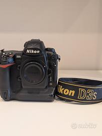 Nikon D3S full frame professionale - 170K scatti