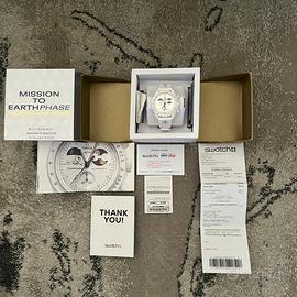 OMEGA x SWATCH - Mission to EarthPhase