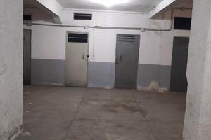 Posto auto in garage chiuso
