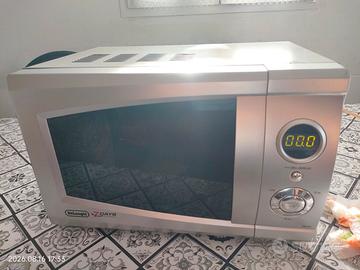forno microonde DeLonghi 