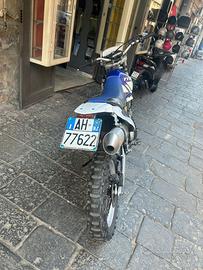 YAMAHA TTR600