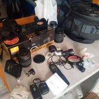 Nikon D3200 Nikkor 18-105 e 18-200, 8mm, Flash