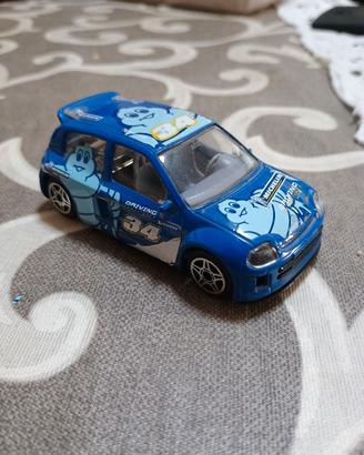 modellino Burago Renault Clio made in Italy 