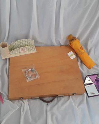 Lotto di articoli vari per bambini